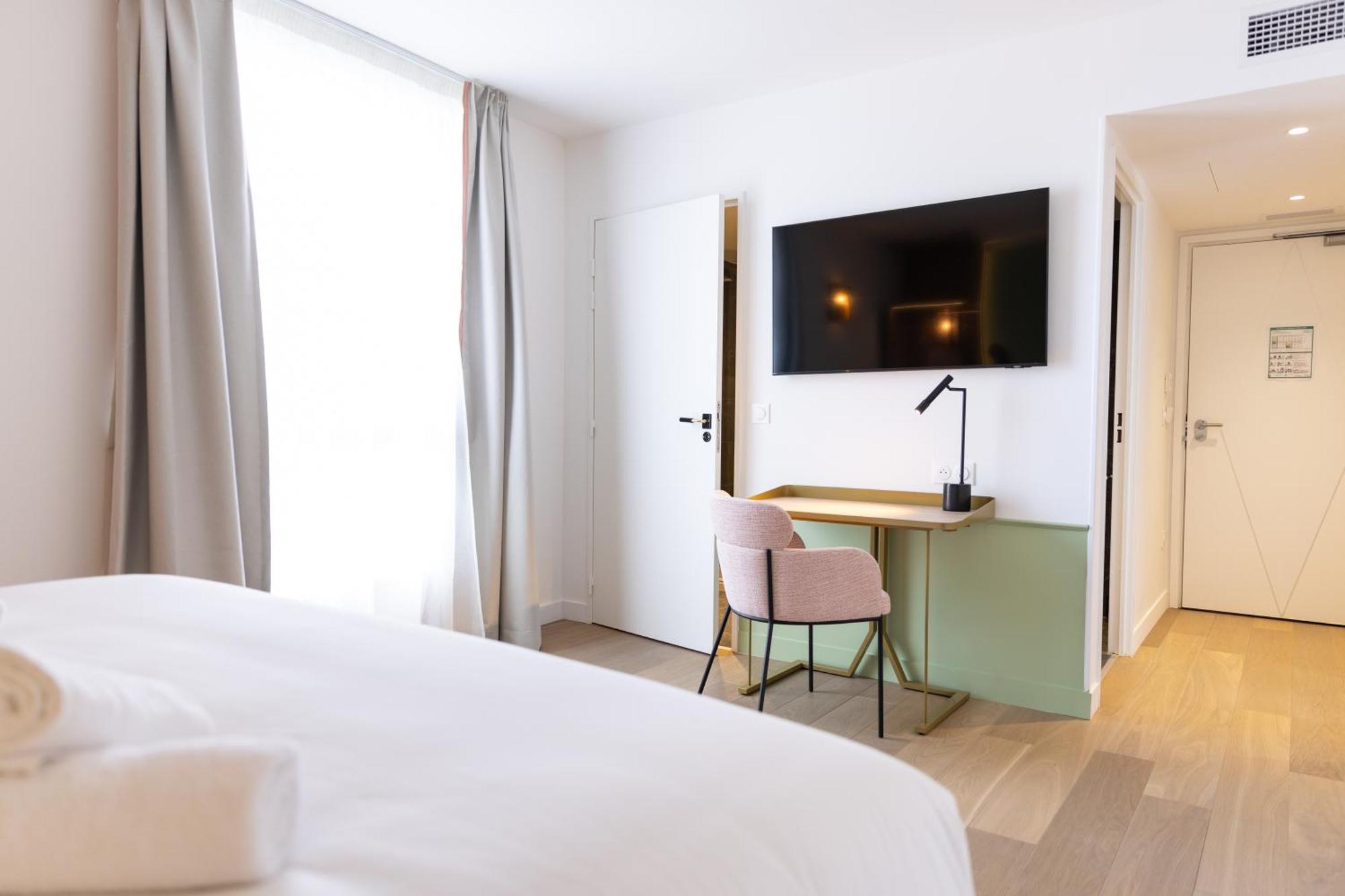 Hotel Kyriad Prestige Paris Asnieres 外观 照片