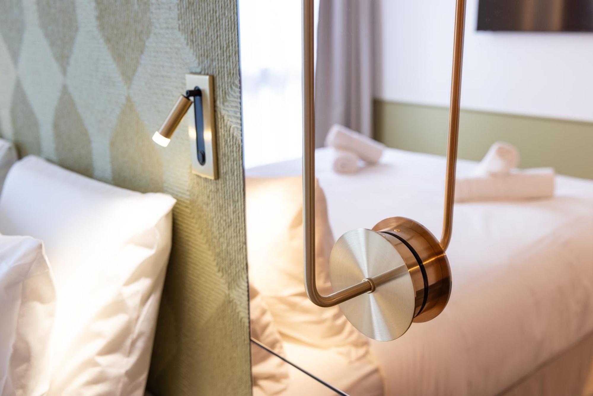 Hotel Kyriad Prestige Paris Asnieres 外观 照片